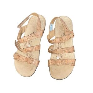 Vionic Amber Sandal Size 9